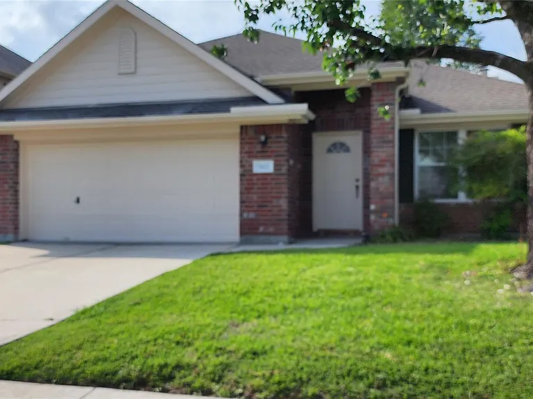 7422 Cheeca Lodge Ln — Photo 2
