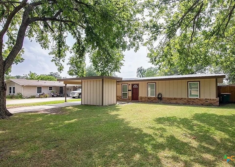 1st image of 4713 Dahlia Ln