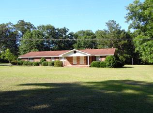 305 Oats Rd, Cottonwood, AL 36320