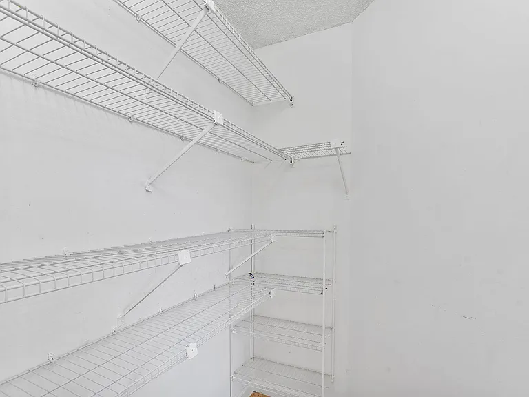 212 Lake Pointe Dr #302 — Photo 12
