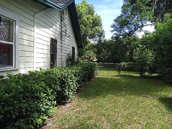 3rd image of 719 E Carolina Ave