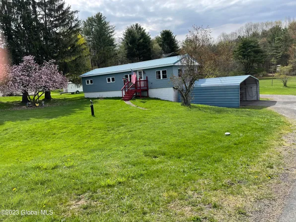 1427 State Route 81, Earlton, NY 12042