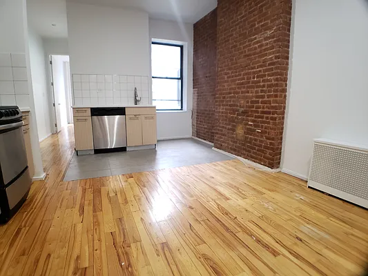 Rented by Keller Williams NYC | media 17