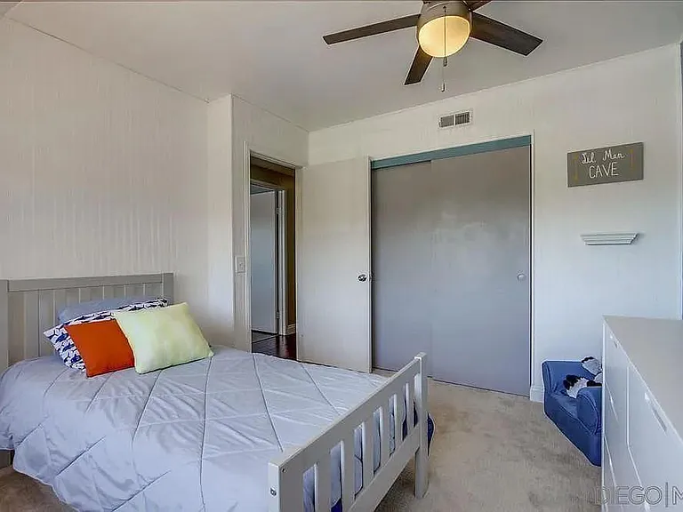 13563 Longfellow Ln — Photo 32