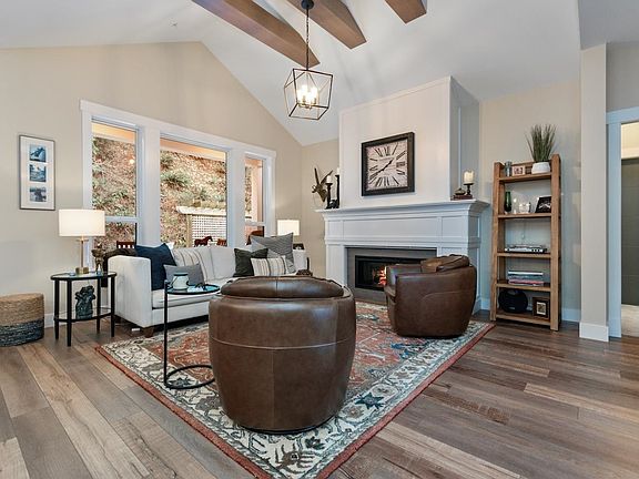 2nd image of 1880 Columbia Valley Rd #73