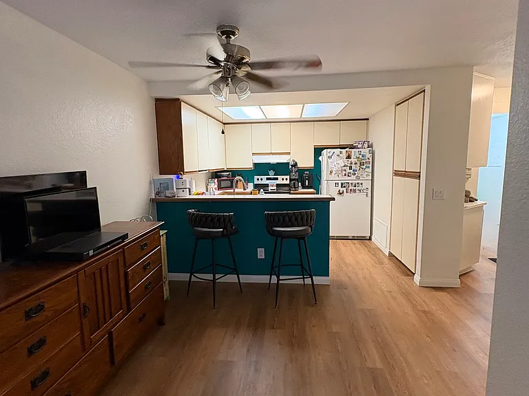 16 Aruba St — Photo 4