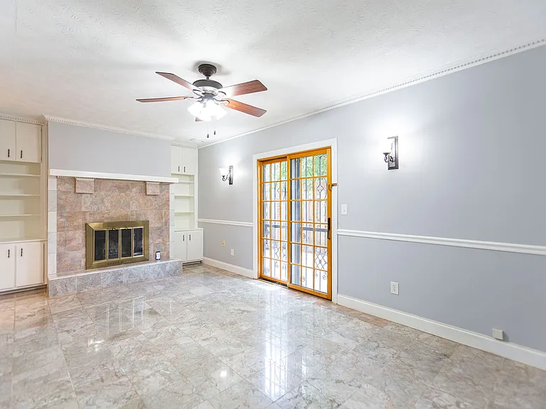 2446 Lehaven Dr — Photo 12