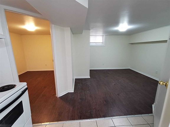 4th image of 223 Browndale Cres #2