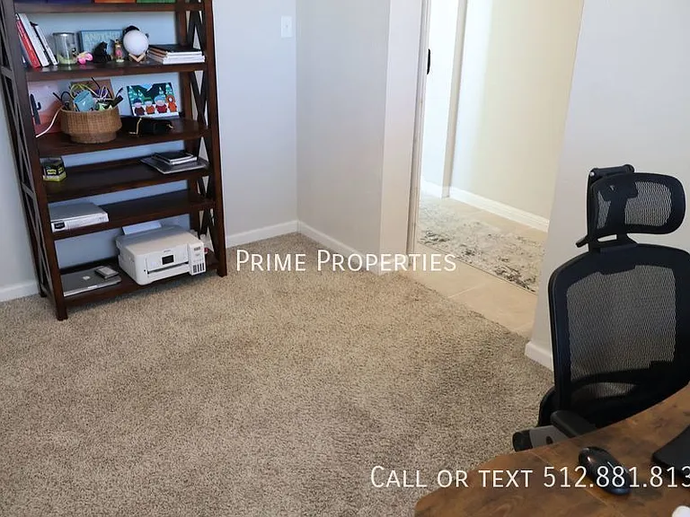 11500 Maple Leaf Way — Photo 4