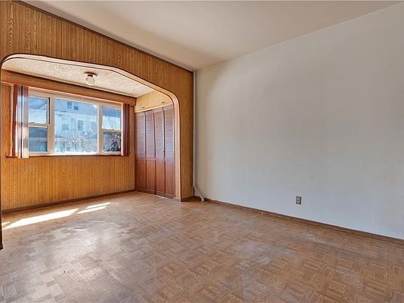 5th image of 114 Bay 46th St