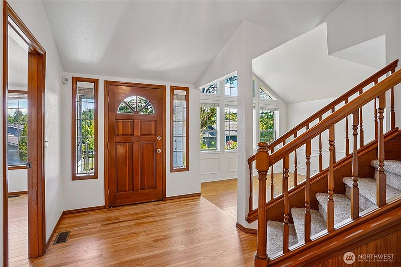 4th image of 32745 47th Avenue SW