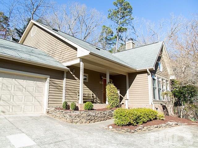 1st image of 102 Mullin Ct