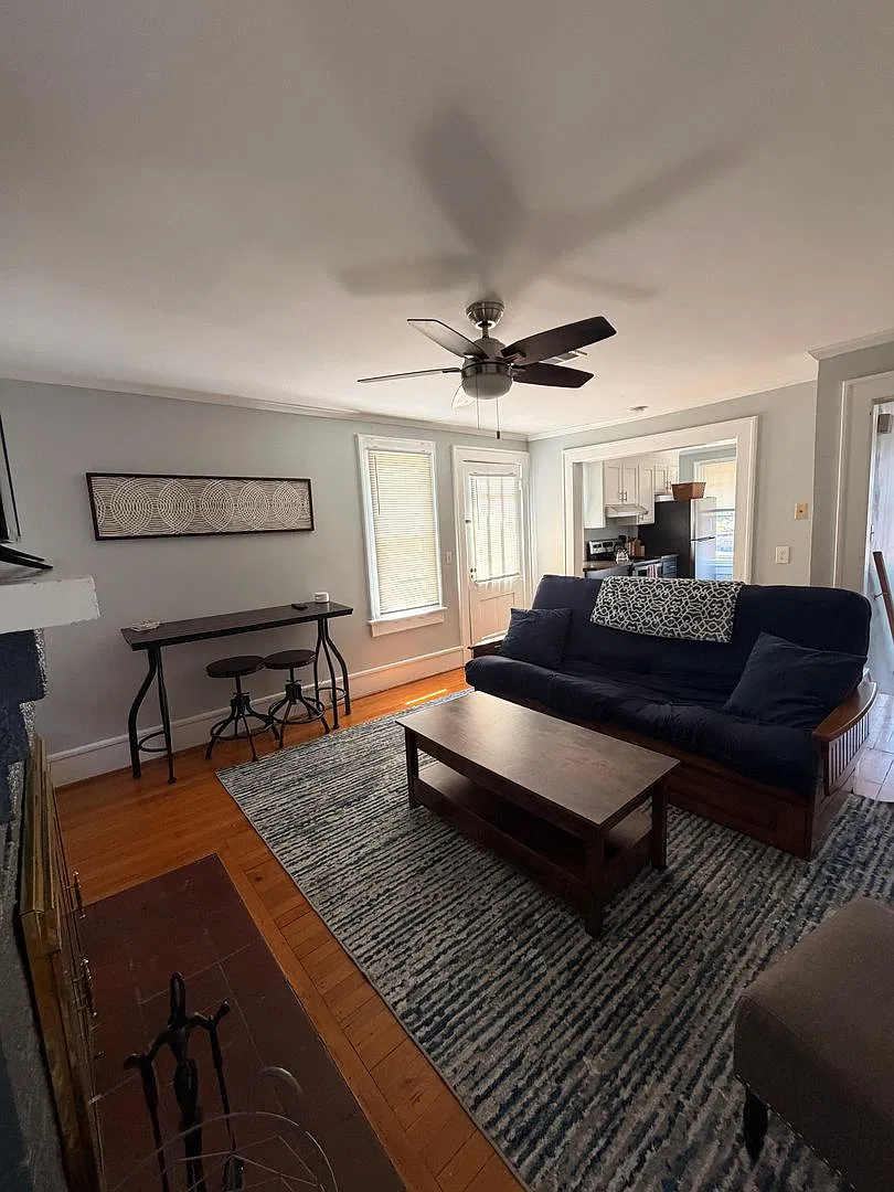 22 W Earle Street — Photo 3