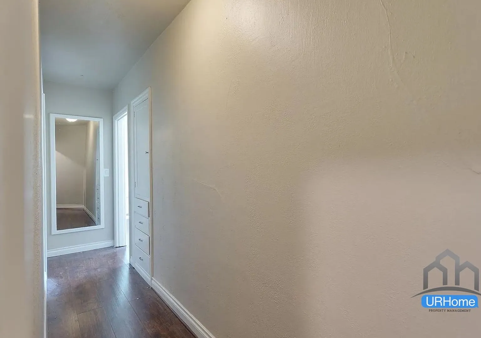 $1,199 | Stunning Studio in Downtown Hillsboro Pet Friendly! — Photo 4