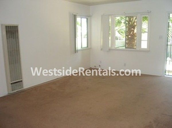 2nd image of 4536 Ohio St