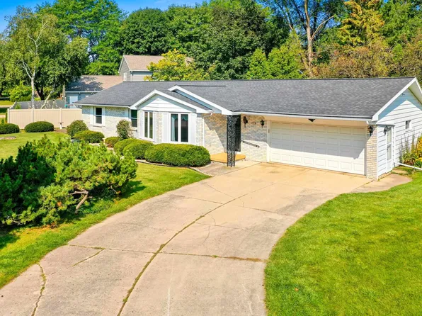 3040 Grande Rue, Green Bay, WI 54301