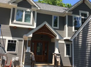 719 S Emerald Dr, McHenry, IL 60051