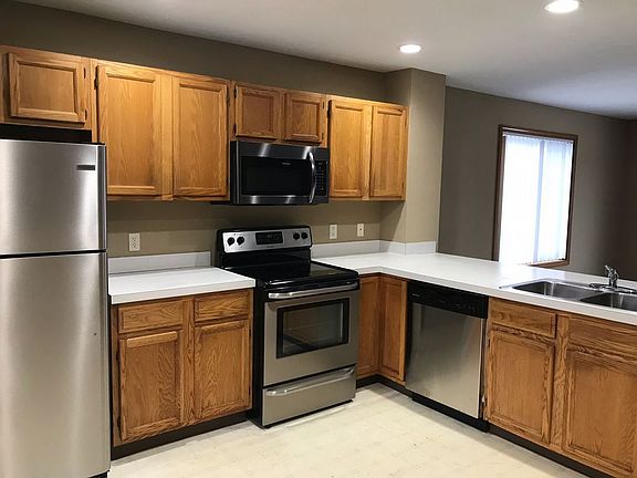 2nd image of 10797 Chicago Dr