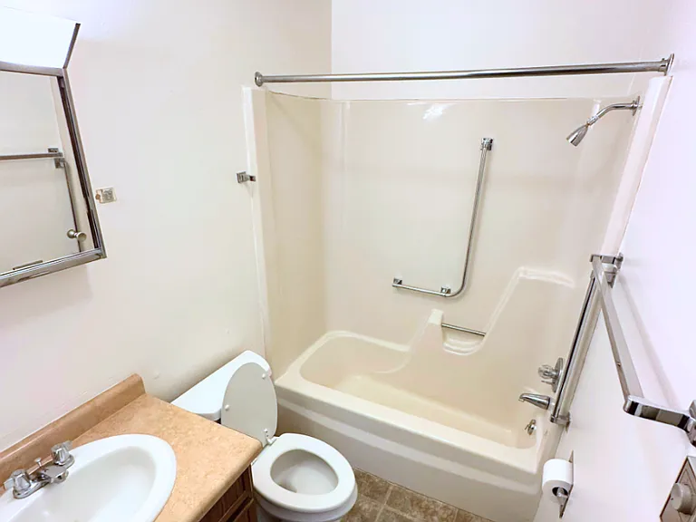 104 1st St #1 — Photo 6
