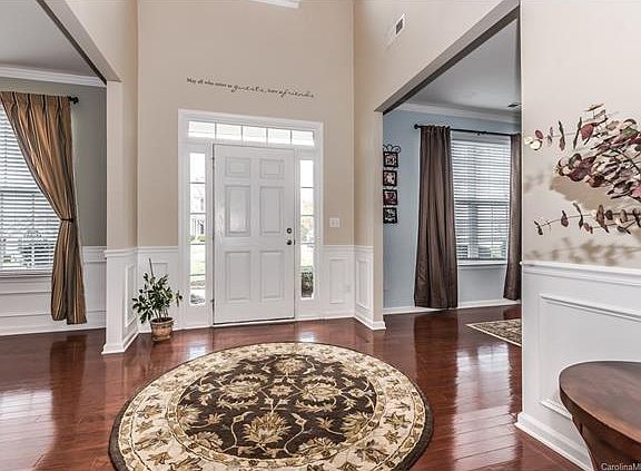 3rd image of 6115 Vinecrest Dr
