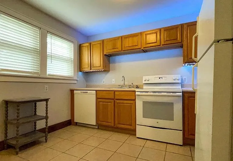1114 N Carlos St #1 — Photo 8