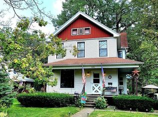 205 S Poplar St, Onarga, IL 60955