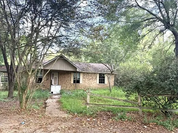 58 Roy Webb Rd, Huntsville, TX 77320