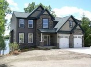 6720 Highland Dr, Laingsburg, MI 48848