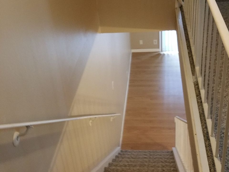 2nd image of 21ST Ave Pl