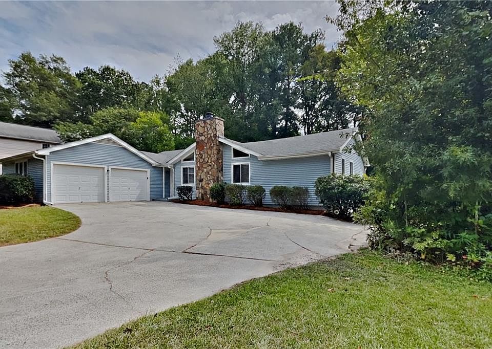 1st image of 1542 Sprayberry Dr