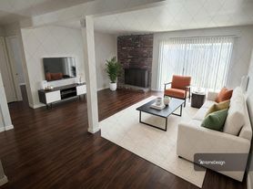 1421 Benton St, Alameda, CA