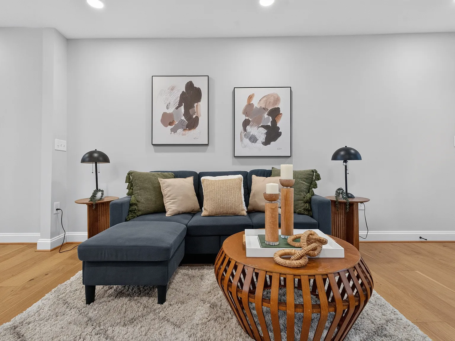 3 bed, 3.5 bath, 1686 sqft, $3,300 — Photo 4