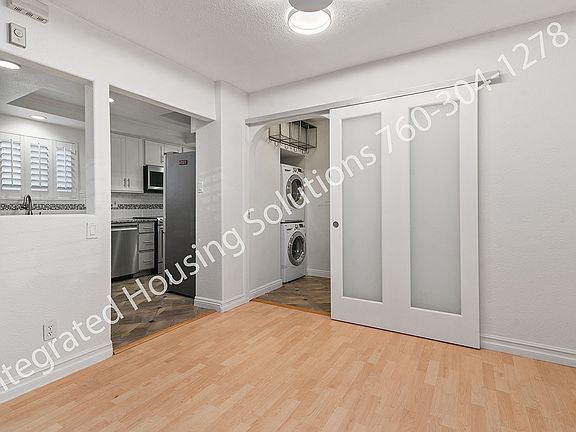2nd image of 5927 Mildred St