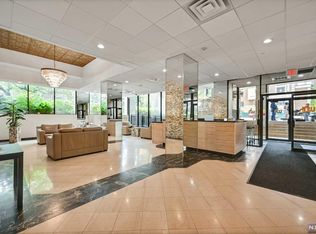 1600 Center Ave APT 2G, Fort Lee, NJ