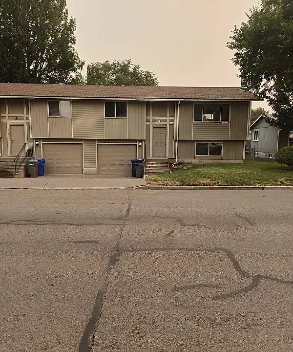 14321 E 8th Ave