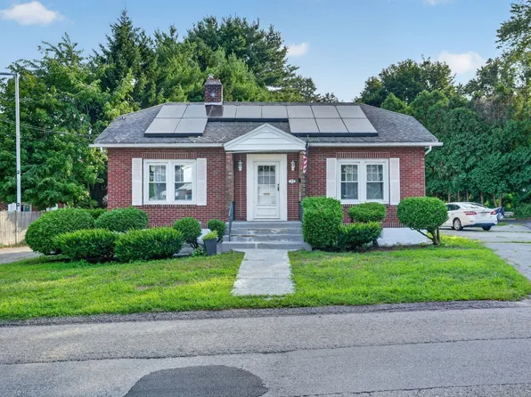 22 Fruit St, Leominster, MA 01453