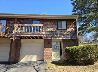 2785 Bingham Dr, Pittsburgh, PA 15241