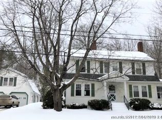 33 Pleasant St, Dover-foxcroft, ME 04426