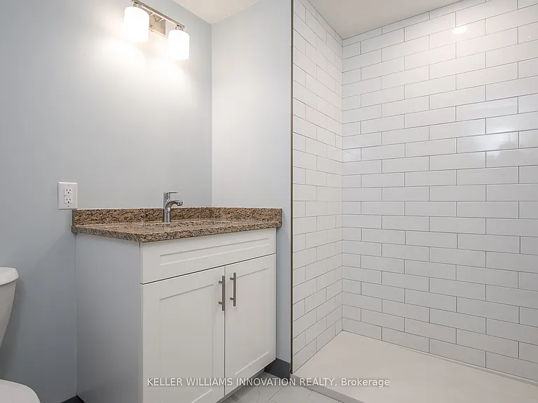 10 Queen St #2 — Photo 5