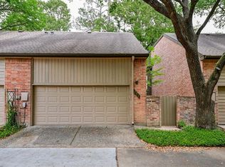 294 Sugarberry Cir, Houston, TX 77024