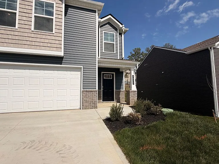 7033 Randleman Dr — Photo 29