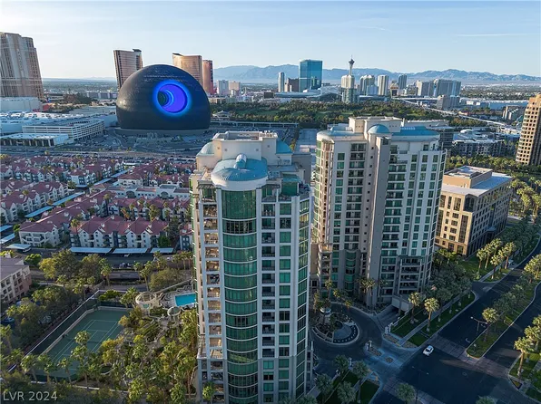 1 Hughes Center Dr Unit 303, Las Vegas, NV 89169