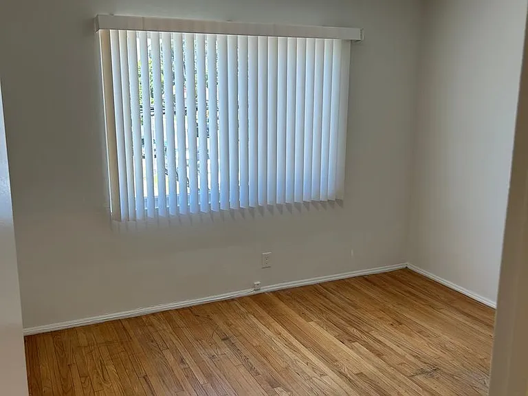 11401 Washington Pl — Photo 8