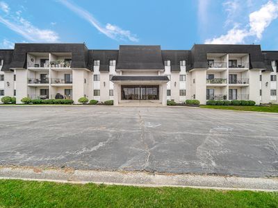 2371 Deerpath Dr Unit 105, Schererville, IN, 46375