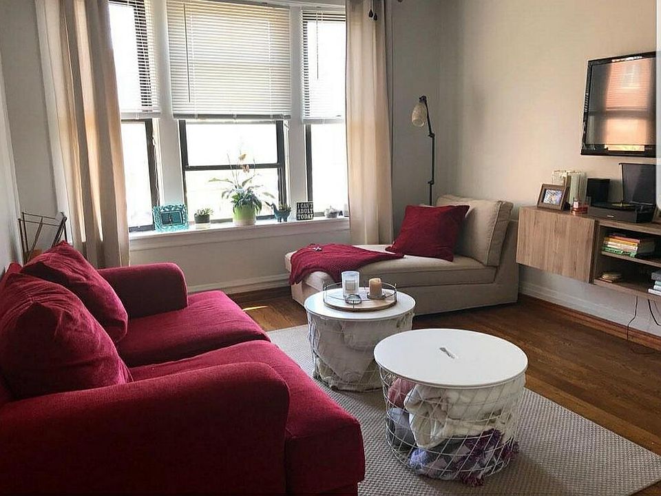 1st image of 2556 N Hamlin Ave