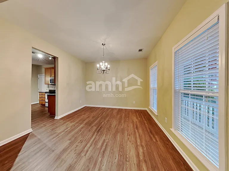 231 Mott Rd — Photo 5