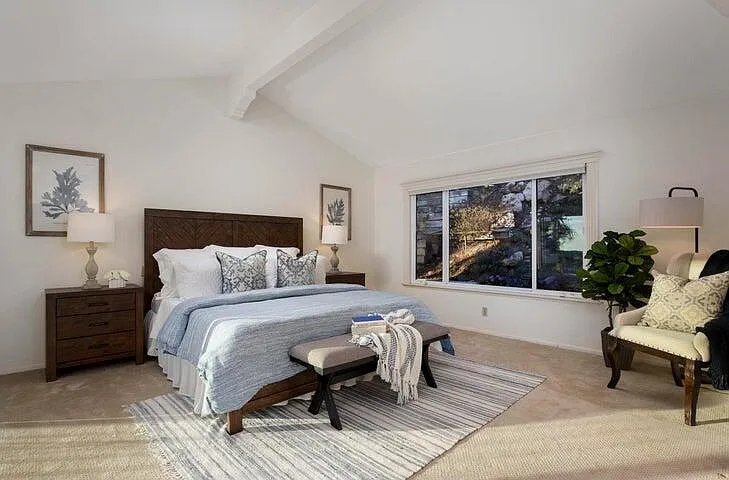 922 Roble Ln — Photo 13