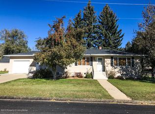 505 2nd Ave NE, Belfield, ND 58622