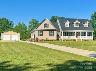 945 Songbird St, Lancaster, SC 29720