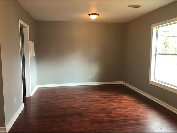 5th image of 1606 W Humble St